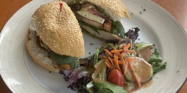 Grilled Chicken Pesto